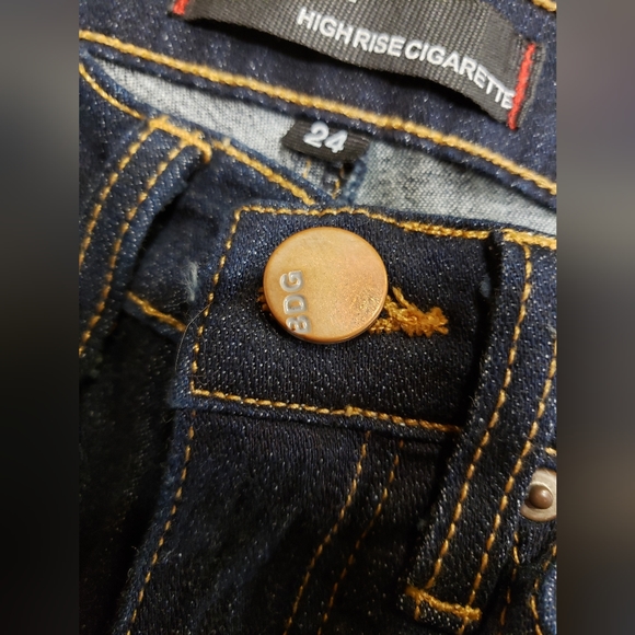 24x34 NWT UO BDG high rise cigarette extra long dark wash slim leg French - Picture 5 of 7